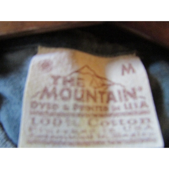 Vintage 90's The Mountain Green Short Sleeve Peace Sign Dream Catcher Shirt Sz M - Picture 4 of 4